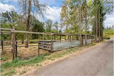 28430 Kingsbury, Lebanon, OR 97355 - Photo 8