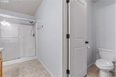 10076 SE Old Town Ct, Happy Valley, OR 97086 - Photo 32