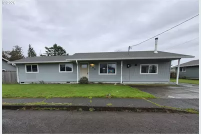 605 Cottonwood Ave, Tillamook, OR 97141 - Photo 1