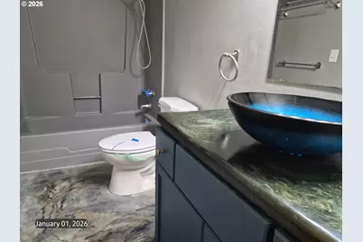 605 Cottonwood Ave, Tillamook, OR 97141 - Photo 6