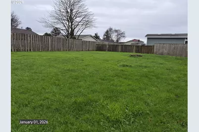 605 Cottonwood Ave, Tillamook, OR 97141 - Photo 12