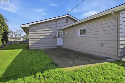920 W 10th Ave, Junction City, OR 97448 - Photo 32