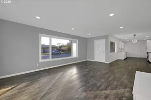 920 W 10th Ave, Junction City, OR 97448 - Photo 4