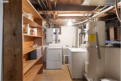 4704 SE Madison St, Portland, OR 97215 - Photo 24