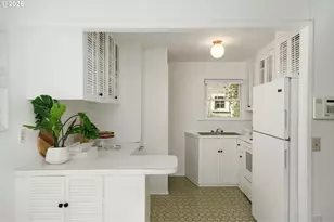 4704 SE Madison St, Portland, OR 97215 - Photo 12