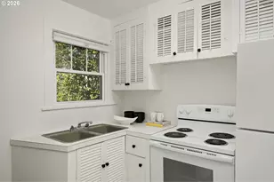 4704 SE Madison St, Portland, OR 97215 - Photo 10