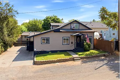 1008 J St, The Dalles, OR 97058 - Photo 1