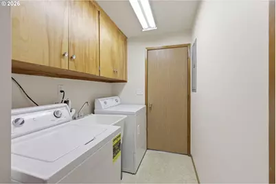 1383 Thompson Rd, Woodburn, OR 97071 - Photo 12