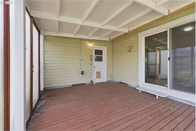 1383 Thompson Rd, Woodburn, OR 97071 - Photo 18