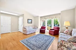 211 NW West Hills Dr, McMinnville, OR 97128 - Photo 12