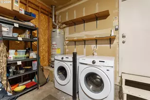 618 NE Faloma Rd, Portland, OR 97211 - Photo 22