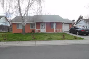 180 NE 15th Ave, Milton-Freewater, OR 97862 - Photo 1