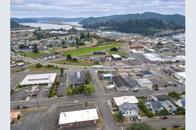 582 Winchester Ave, Reedsport, OR 97467 - Photo 12