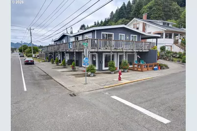 582 Winchester Ave, Reedsport, OR 97467 - Photo 2