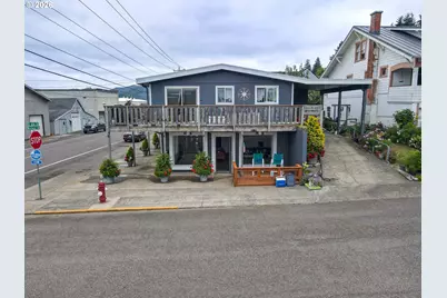 582 Winchester Ave, Reedsport, OR 97467 - Photo 16