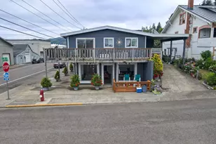 582 Winchester Ave, Reedsport, OR 97467 - Photo 16