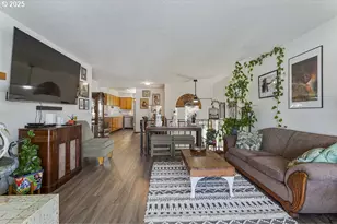 14850 NE Rose Pkwy, Portland, OR 97230 - Photo 6