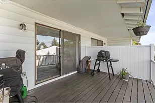 14850 NE Rose Pkwy, Portland, OR 97230 - Photo 14