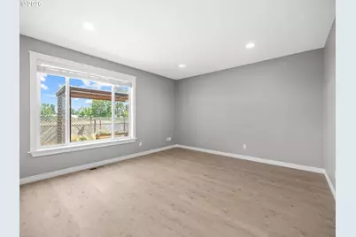 737 June Dr, Molalla, OR 97038 - Photo 18