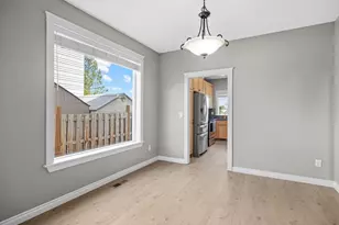 737 June Dr, Molalla, OR 97038 - Photo 8