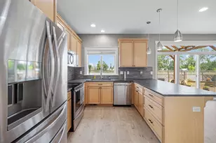 737 June Dr, Molalla, OR 97038 - Photo 8