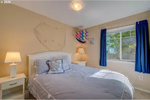 572 N Hemlock St, Cannon Beach, OR 97110 - Photo 16