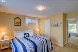 572 N Hemlock St, Cannon Beach, OR 97110 - Photo 14