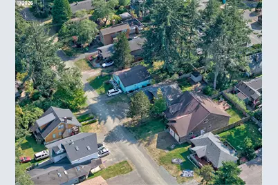 572 N Hemlock St, Cannon Beach, OR 97110 - Photo 36