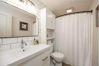 409 E Alexander St, Yacolt, WA 98675 - Photo 20
