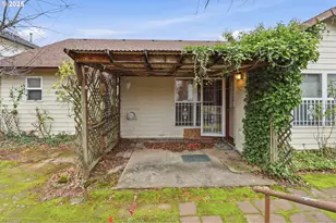 1422 SW 11th St, Troutdale, OR 97060 - Photo 28