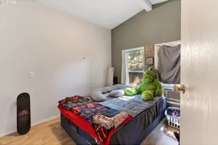 802 SW Spring St, Mill City, OR 97360 - Photo 14