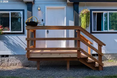 802 SW Spring St, Mill City, OR 97360 - Photo 2