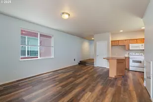 8465 S Hollyhock St, Rockaway Beach, OR 97136 - Photo 10