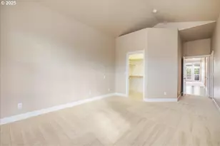 10229 SE Bristol Ln, Happy Valley, OR 97086 - Photo 16
