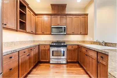 10229 SE Bristol Ln, Happy Valley, OR 97086 - Photo 8