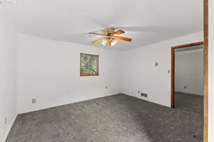 900 W 17th St, Coquille, OR 97423 - Photo 24