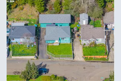 900 W 17th St, Coquille, OR 97423 - Photo 30