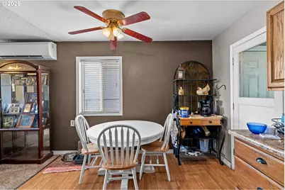 900 W 17th St, Coquille, OR 97423 - Photo 14