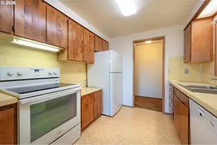 3392 Onyx Pl, Eugene, OR 97405 - Photo 10