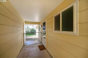 3392 Onyx Pl, Eugene, OR 97405 - Photo 4