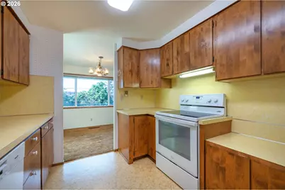 3392 Onyx Pl, Eugene, OR 97405 - Photo 8