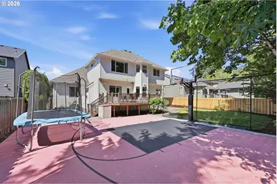 12404 SE Blaine Dr, Clackamas, OR 97015 - Photo 2