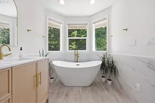 12404 SE Blaine Dr, Clackamas, OR 97015 - Photo 12