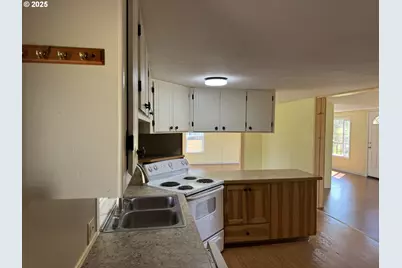 1924 Highway 97, Goldendale, WA 98620 - Photo 18