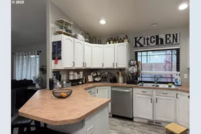 717 W Pheasant Ave, Hermiston, OR 97838 - Photo 4