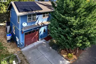 2060 Martha Ln, Hood River, OR 97031 - Photo 2