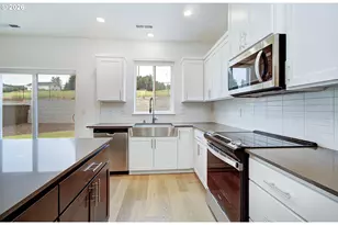 1119 W 15th St, La Center, WA 98629 - Photo 14