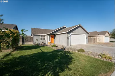 289 Dark Canyon Ave, Umatilla, OR 97882 - Photo 2