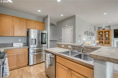 1087 SE Tamora Ave, Hillsboro, OR 97123 - Photo 8
