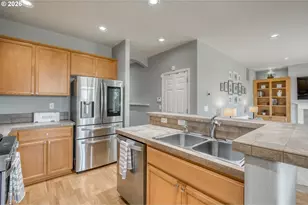 1087 SE Tamora Ave, Hillsboro, OR 97123 - Photo 8